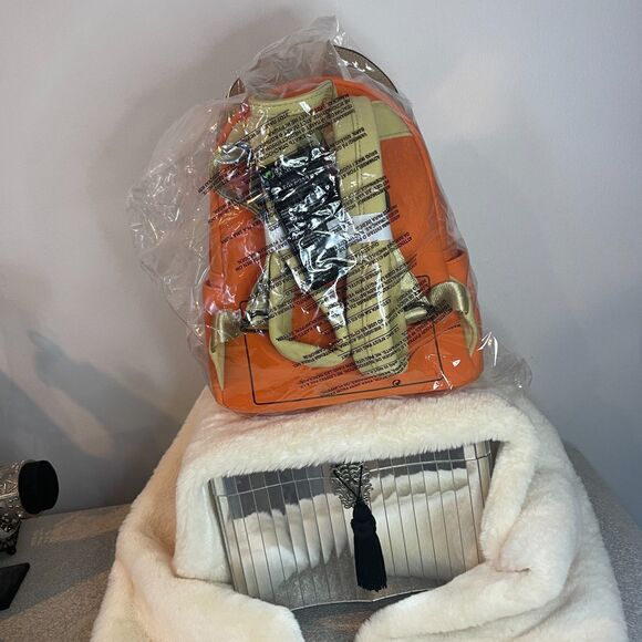 Loungefly Trick or Treat Sam Cosplay Mini Backpack – Halloween Edition NWT - Picture 3 of 12